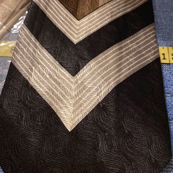 x’Andrini Men’s Necktie NEW - Picture 3 of 4